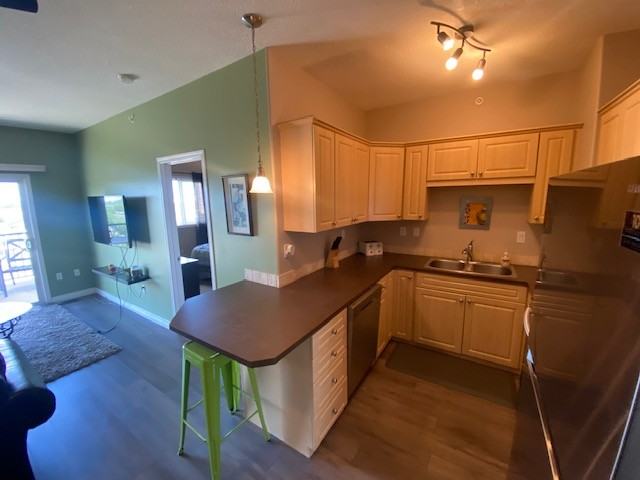 9221 Lakeland Drive - Photo 3 of 15