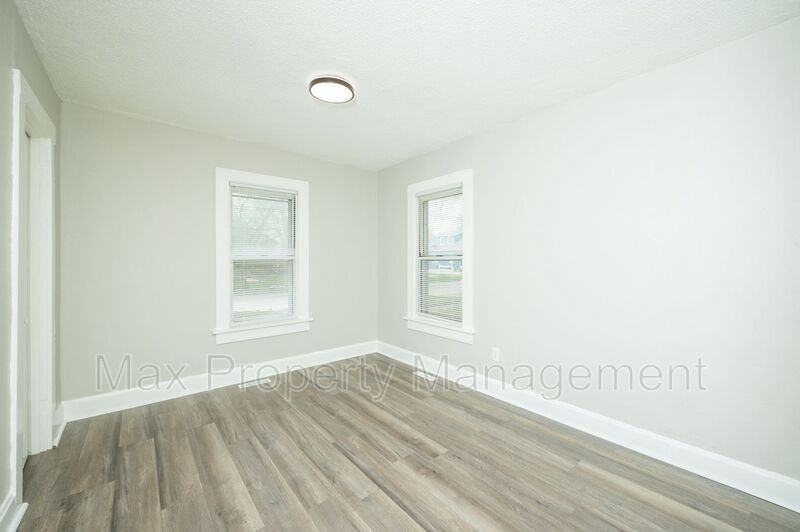 308 E Hillside Ave - Photo 2 of 11