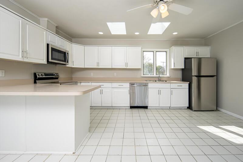 29 Lark St - Photo 2 of 32