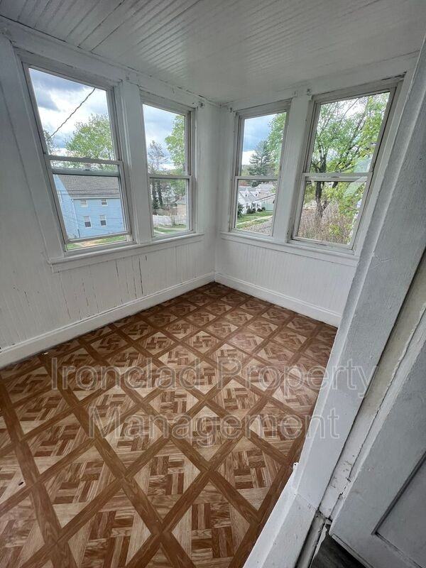 10 Woodbine St #FL2 - Photo 3 of 7