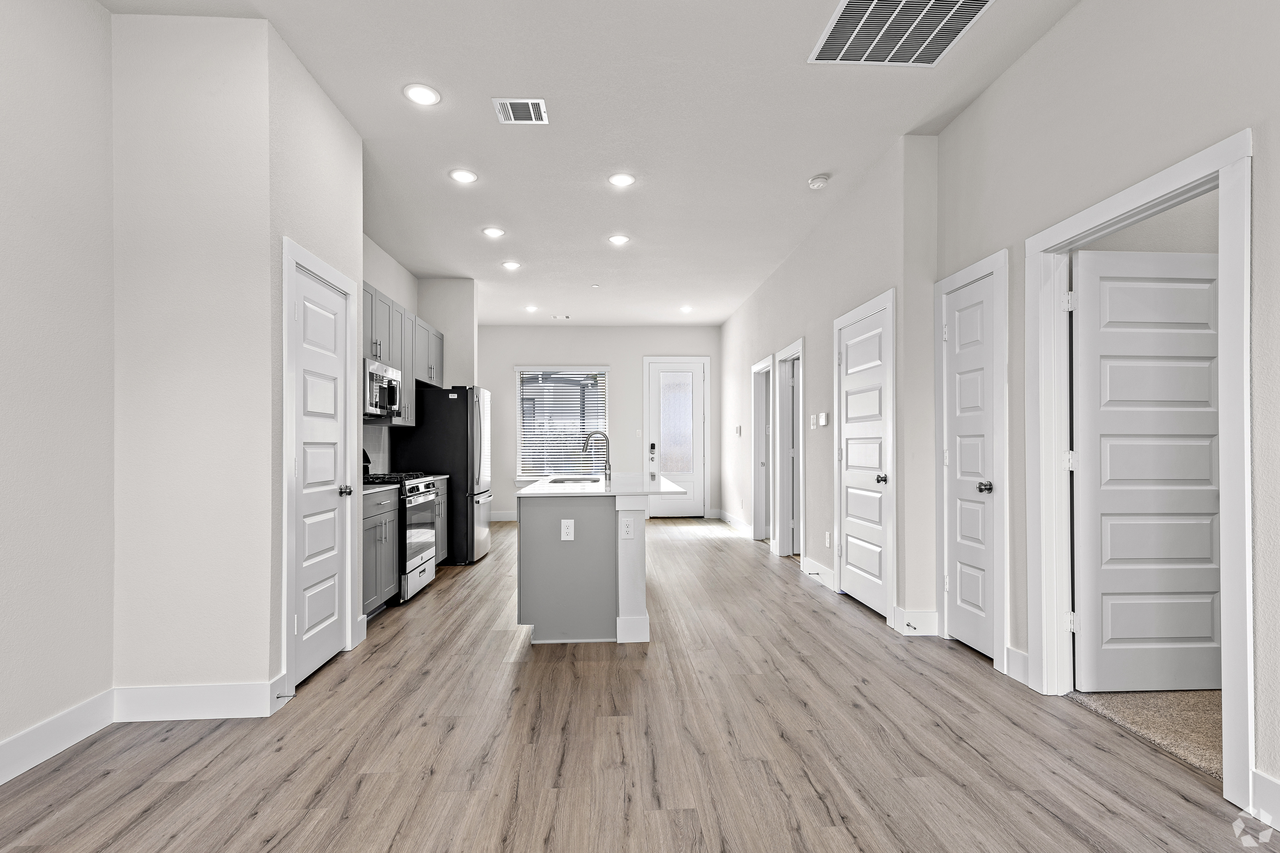 Mission at Johnson Creek - Photo 7 of 28