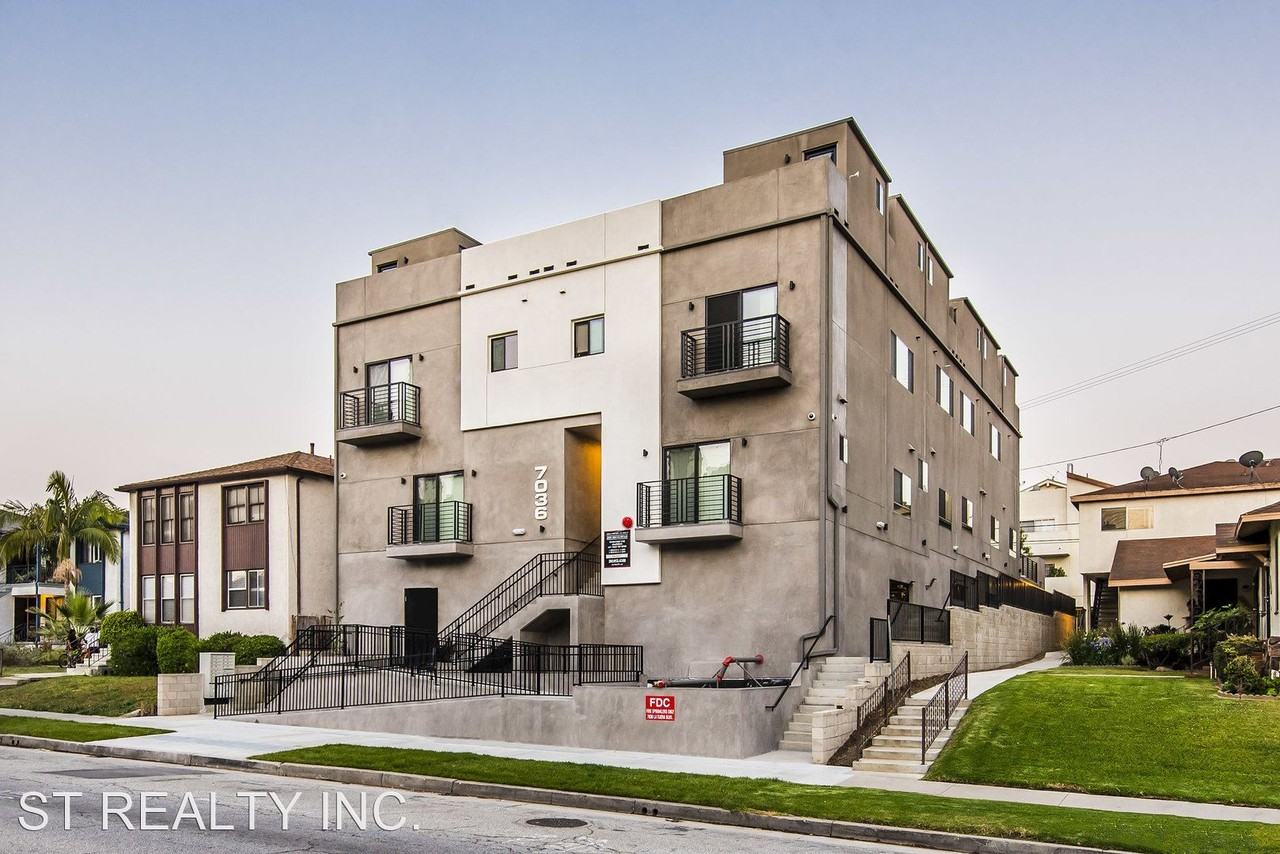 Come home to our modern townhomes in Westchester! - Photo 3 of 31