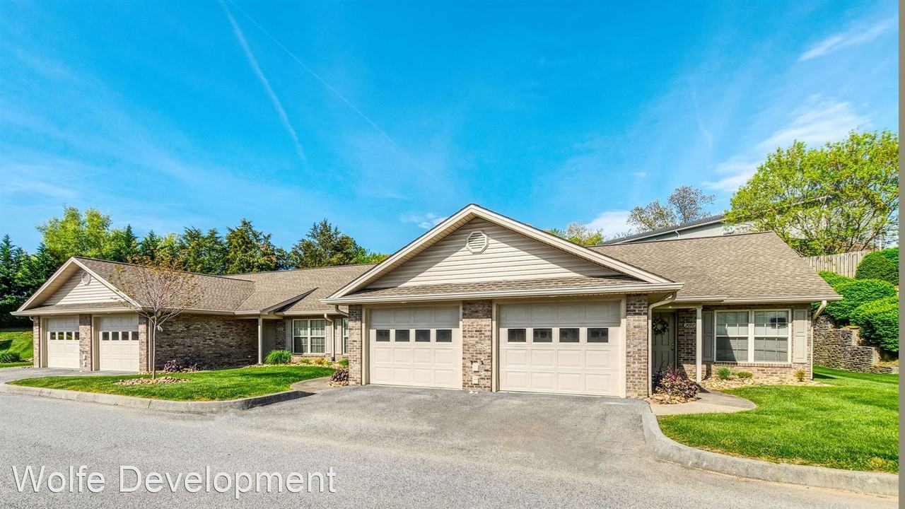 Suncrest Village One Level with Attached Garage - Photo 2 of 2