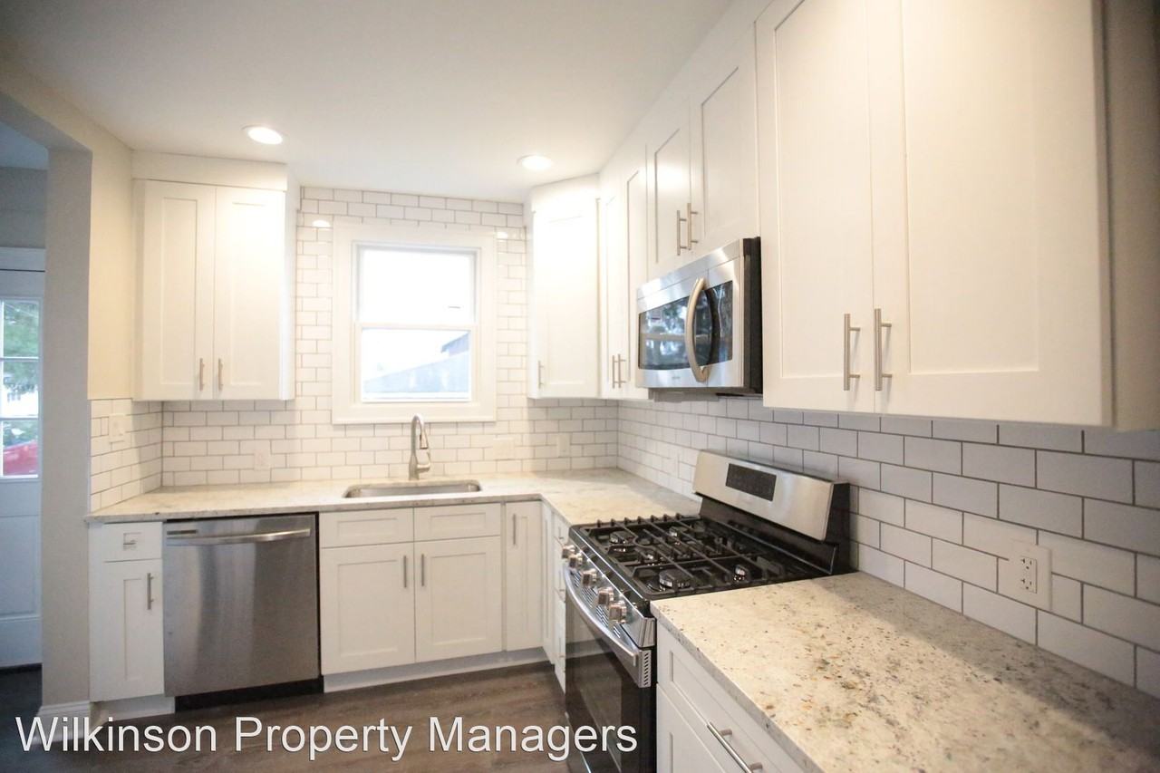 917 W 10th Ave - Photo 2 of 9