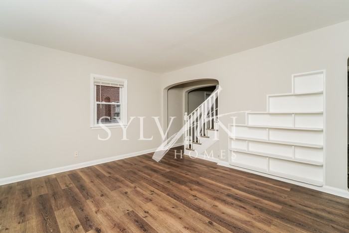 6011 Chinquapin Pkwy - Photo 3 of 16