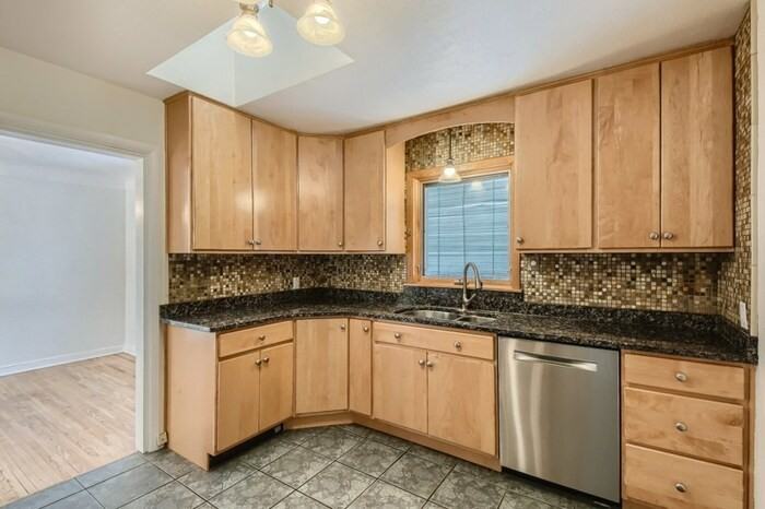 5013 William Ave - Photo 3 of 16