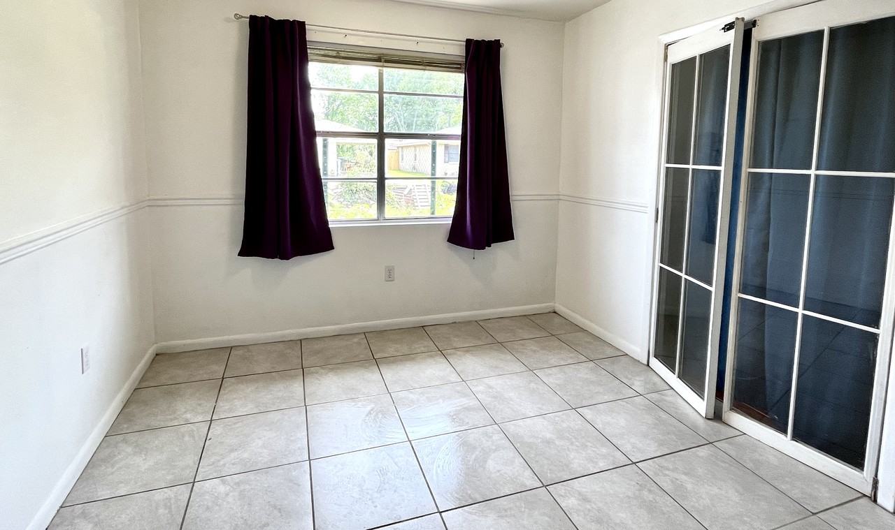 515 Harding Dr #NA - Photo 3 of 13