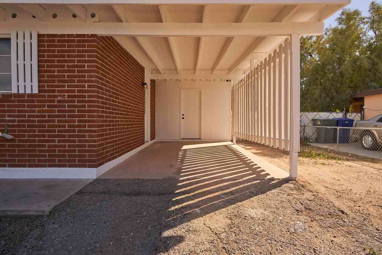 6508 E 42nd St #NA - Photo 3 of 18