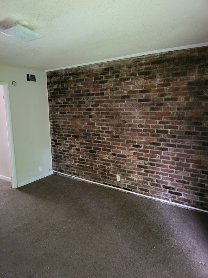 415 E Bard Ave #8 - Photo 2 of 4