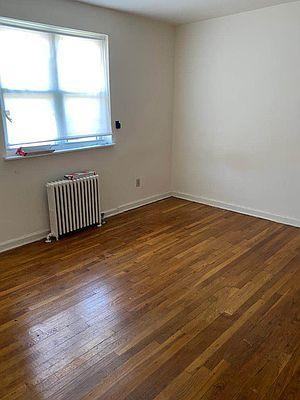 29 Collins Ave #2 - Photo 3 of 7