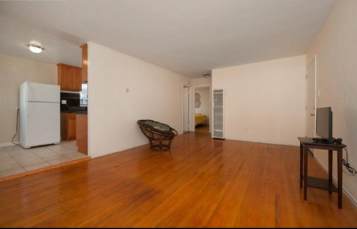 3437 Henrietta St - Photo 3 of 7