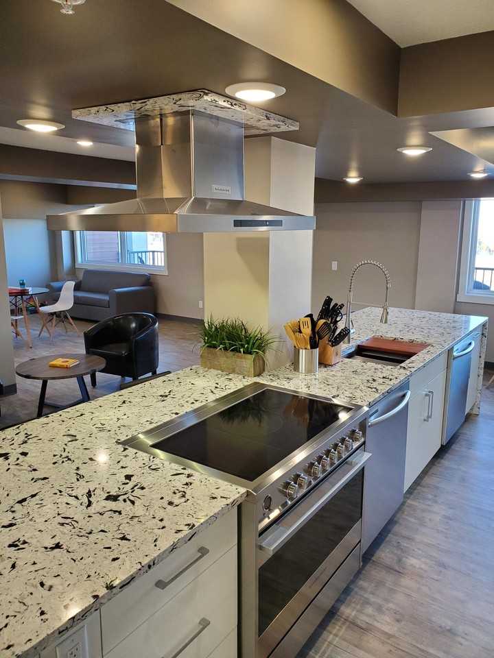 Sage Hill Views Apartments 80 Sage Hill Rd Nw, Calgary, AB T3R 1W8