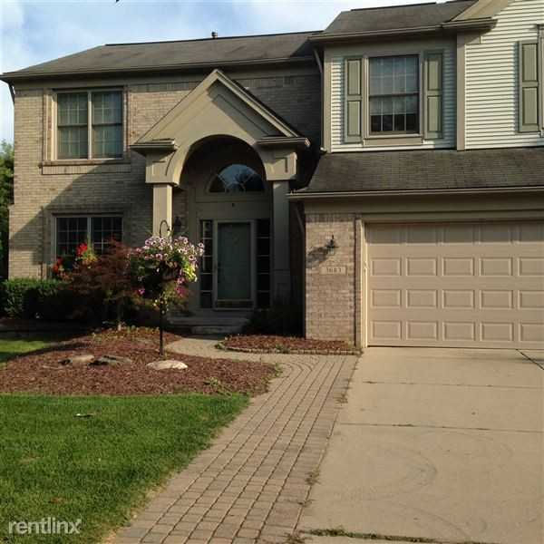 3683 Acadia Dr - Photo 2 of 7