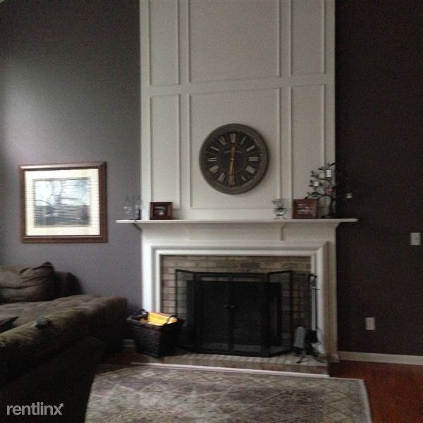 3683 Acadia Dr - Photo 3 of 7