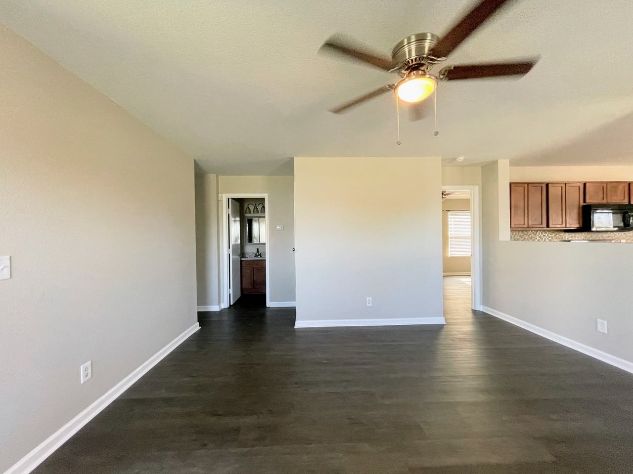 200 Whitestone Dr Ne #1 - Photo 5 of 20