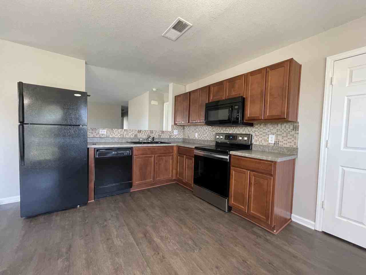 200 Whitestone Dr Ne #1 - Photo 7 of 20