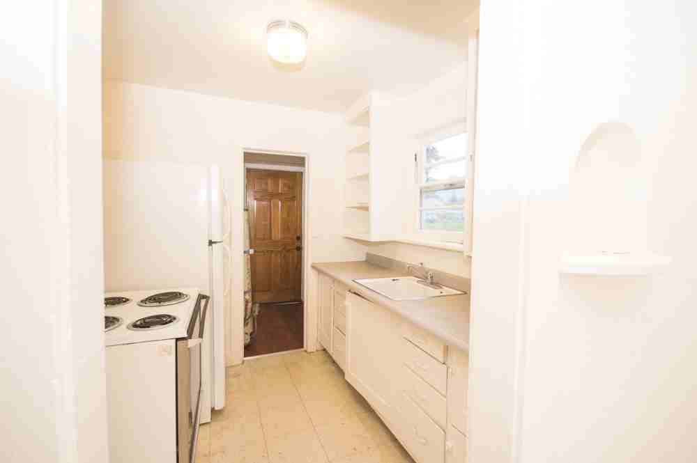 143 E Dodge St #143 - Photo 3 of 37