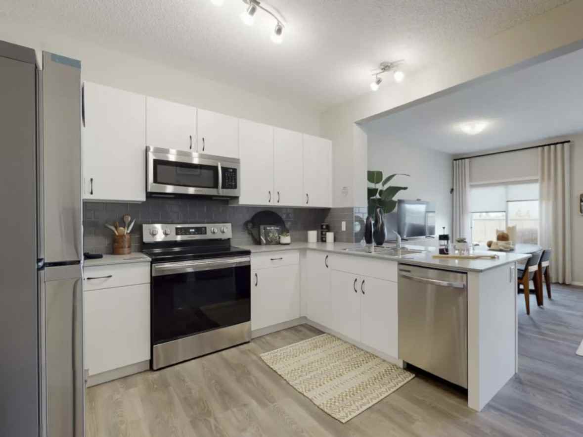 9862 225a St Nw - Photo 3 of 14