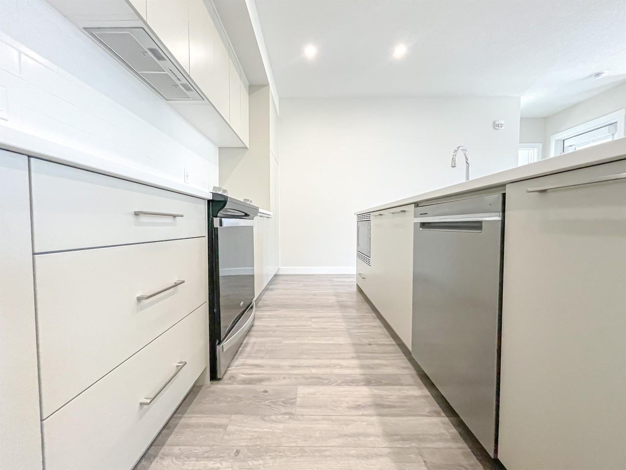 4160 Norford Ave Nw #302 - Photo 6 of 22