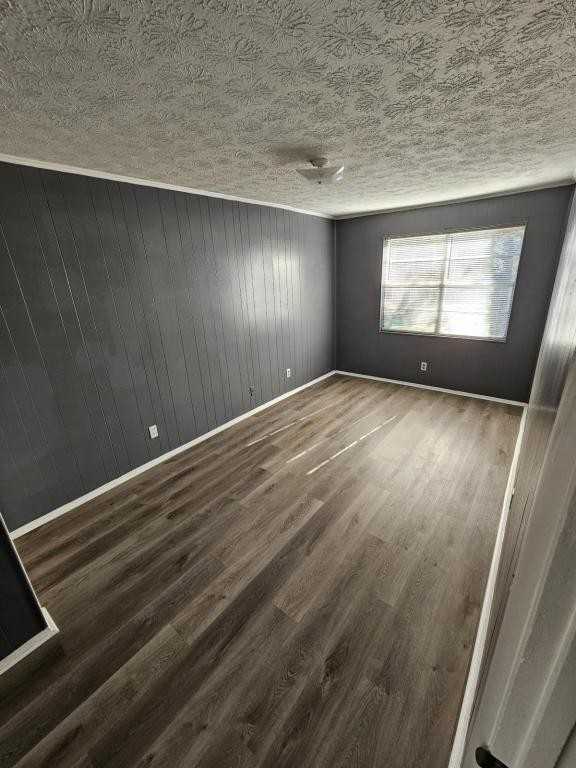 1925 Summer St Apt H1 - Photo 2 of 9