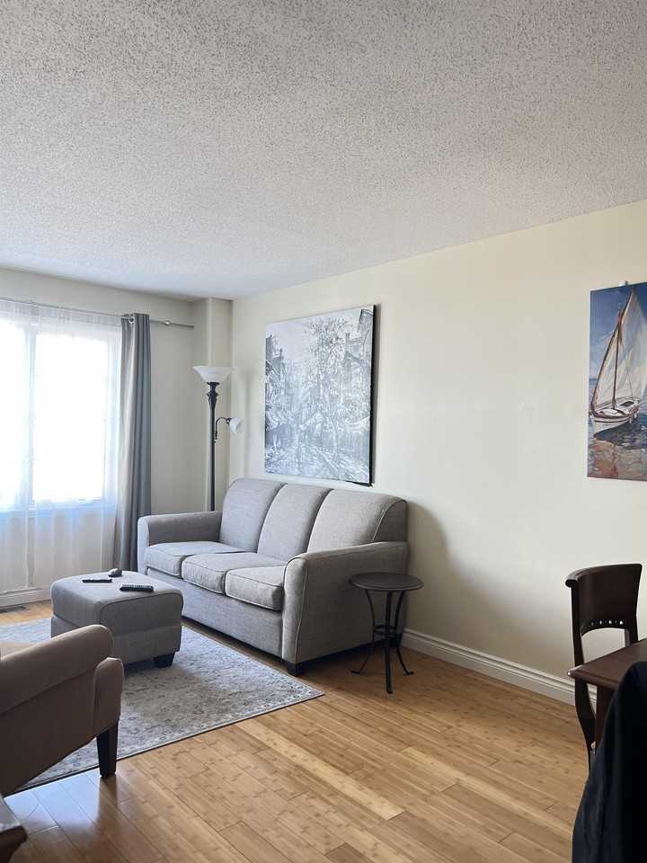 304 Gotham Private 1 Apartments 304 Gotham Pvt, Ottawa, ON K2C 4G7