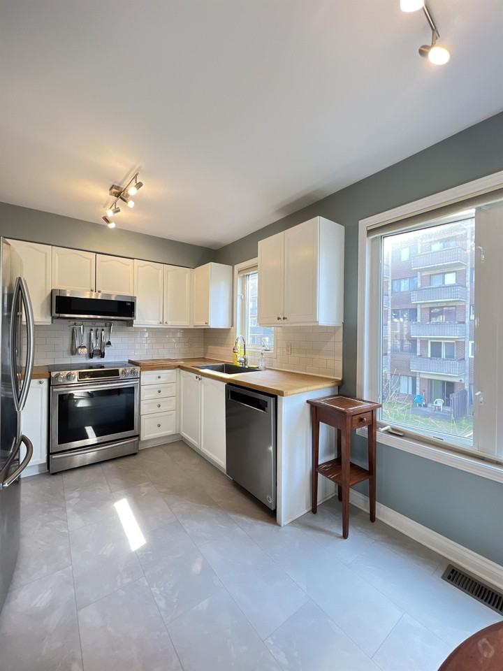 304 Gotham Private 1 Apartments 304 Gotham Pvt, Ottawa, ON K2C 4G7