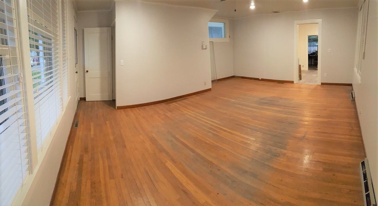 325 West Spruce Street - Photo 3 of 15