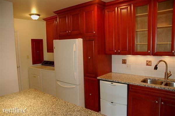 3 Stonehenge Cir #10 - Photo 3 of 12