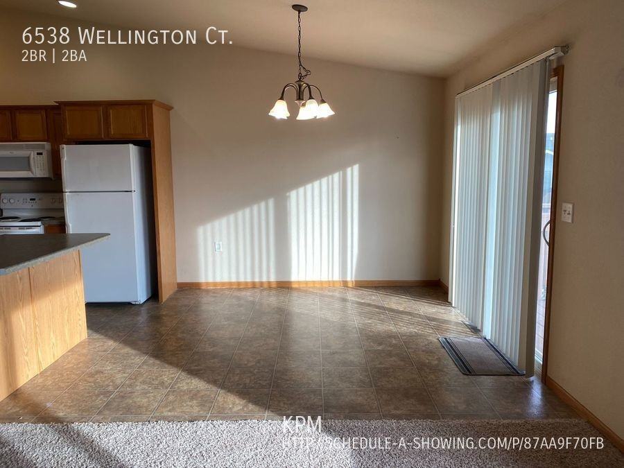 6538 Wellington Ct - Photo 3 of 15