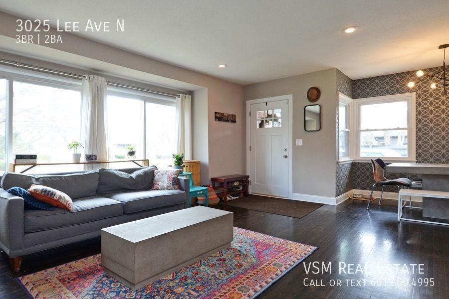 3025 Lee Ave N - Photo 3 of 23