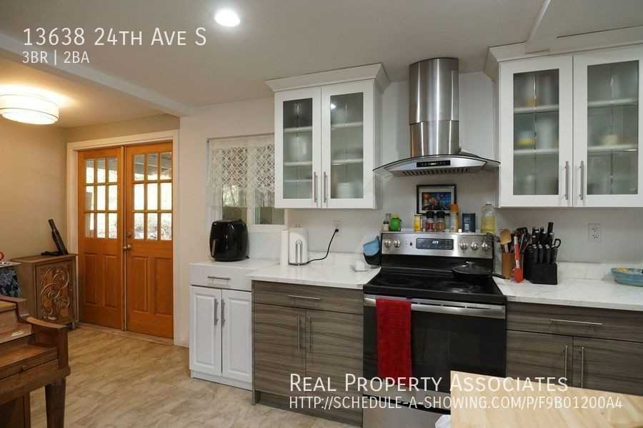 13638 24th Ave S - Photo 2 of 23