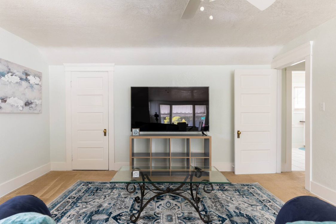 475 N Marengo Ave #NA - Photo 3 of 15