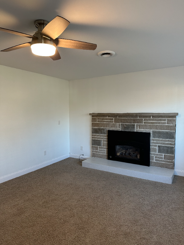 305 Hazelwood Dr - Photo 3 of 26