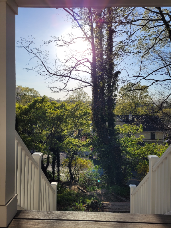 423 Swanson Dr - Photo 2 of 13