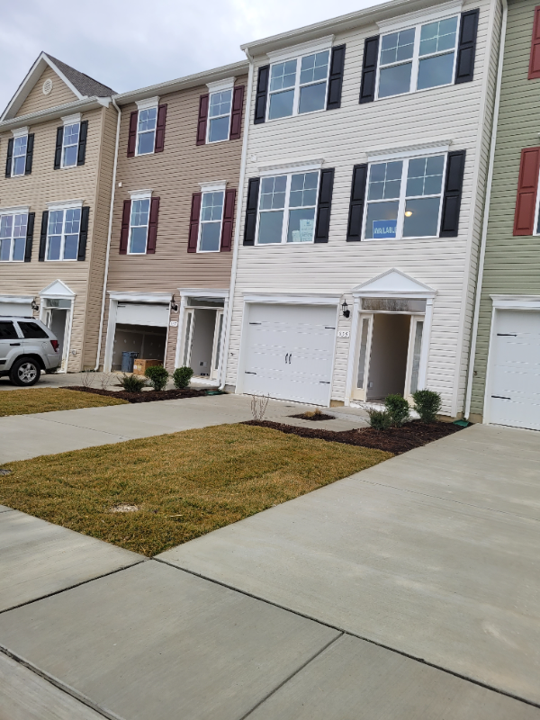 355 Ashby Commons Dr - Photo 2 of 17