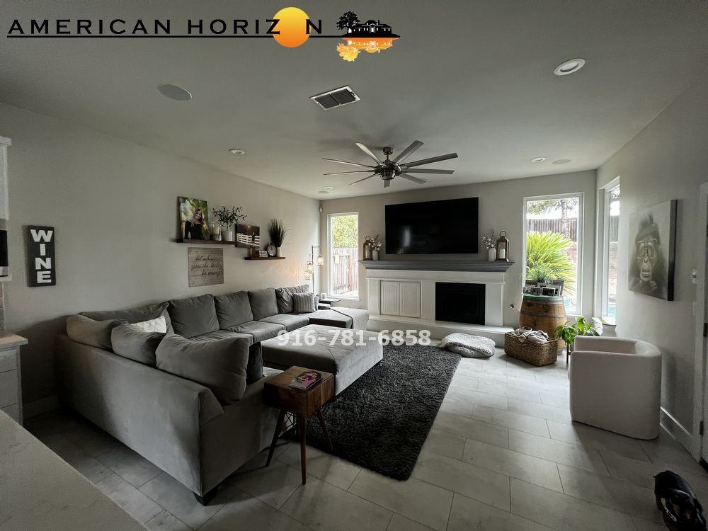 1611 Peninsula Ct - Photo 2 of 28