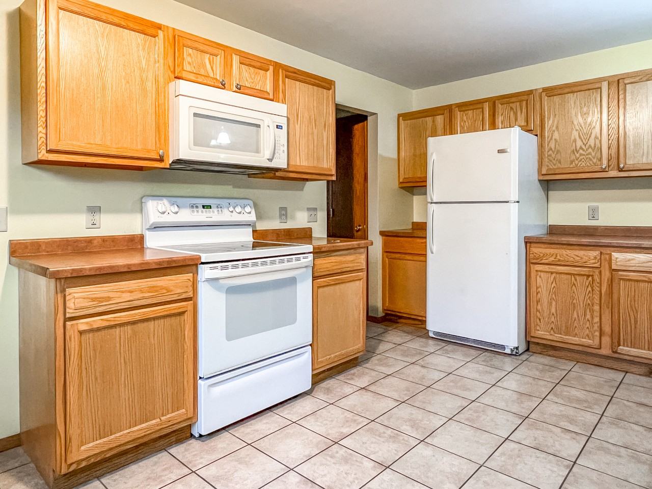 2216 Longyear Ave #1 - Photo 2 of 8