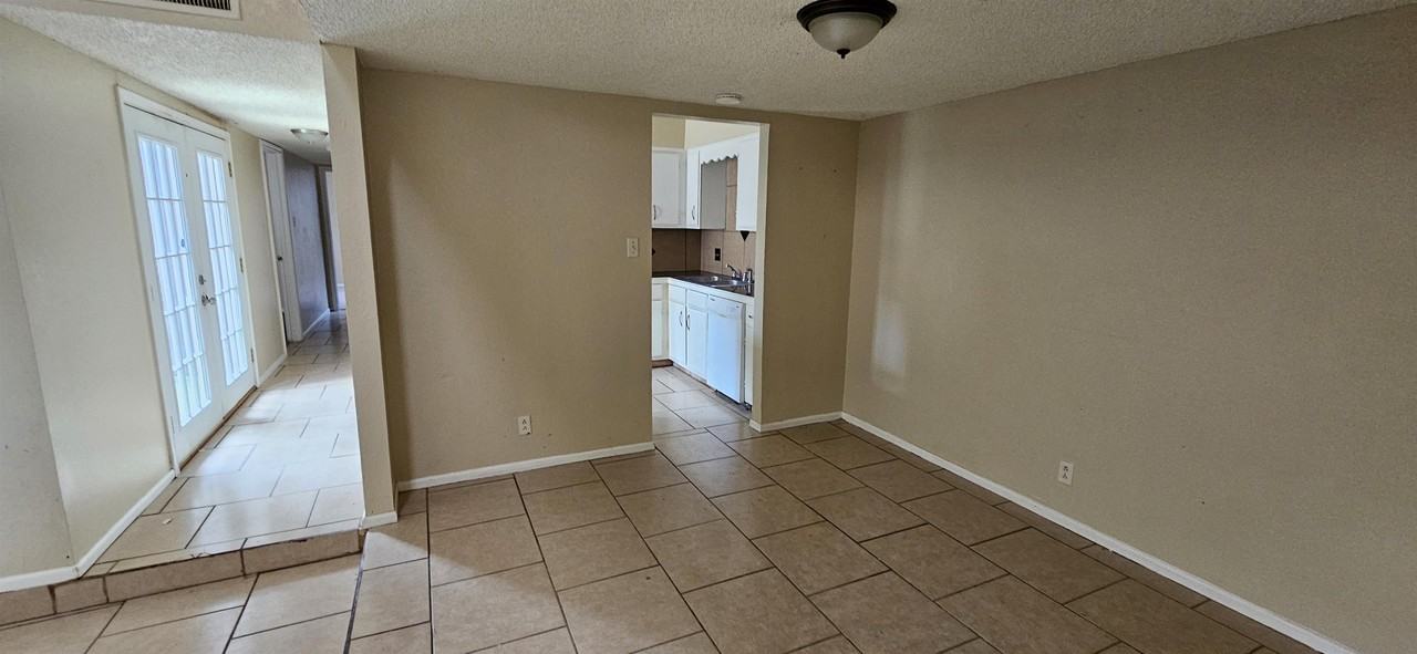 4229 Siesta Ln #1 - Photo 3 of 16