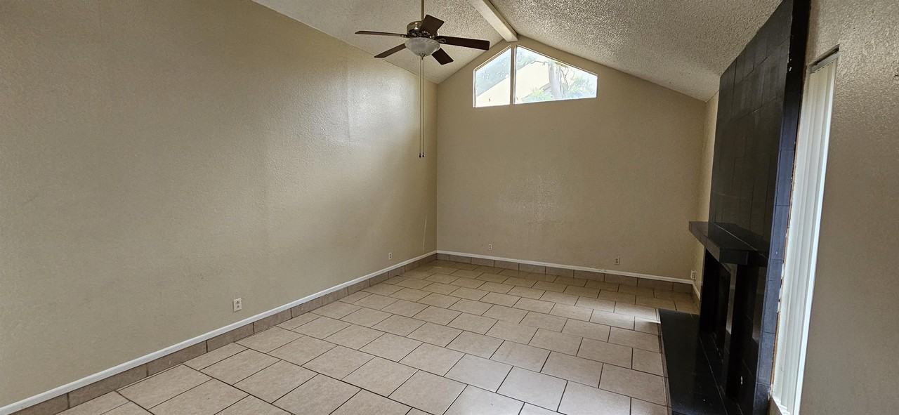 4229 Siesta Ln #1 - Photo 4 of 16