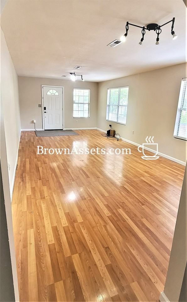 2722 Bm Montgomery St #1 - Photo 3 of 50