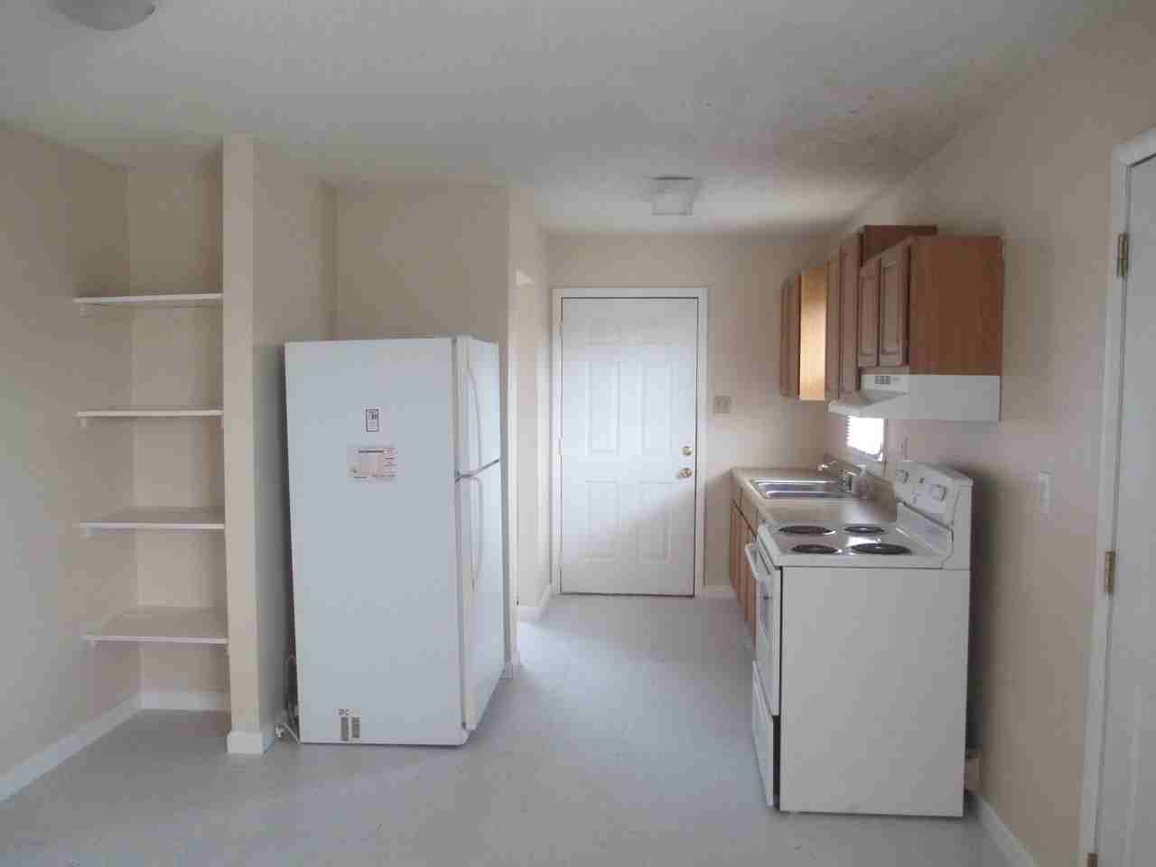 129 Skippers Ln - Photo 2 of 11