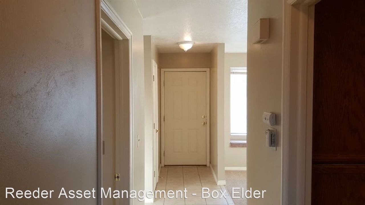 465 West 600 South - Photo 2 of 6