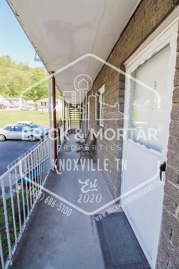 500 Farragut Avenue - Photo 3 of 16