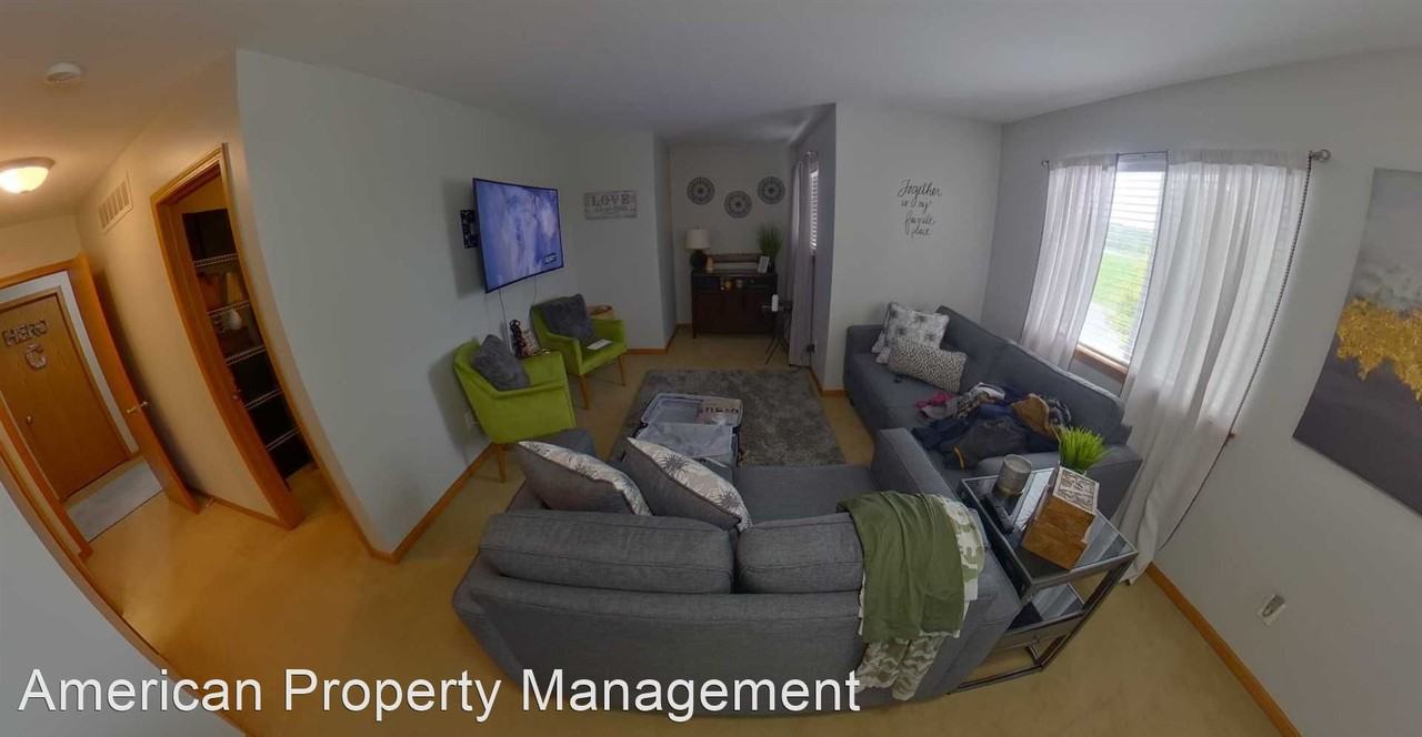 5532 Stone Crest Ct - Photo 3 of 14