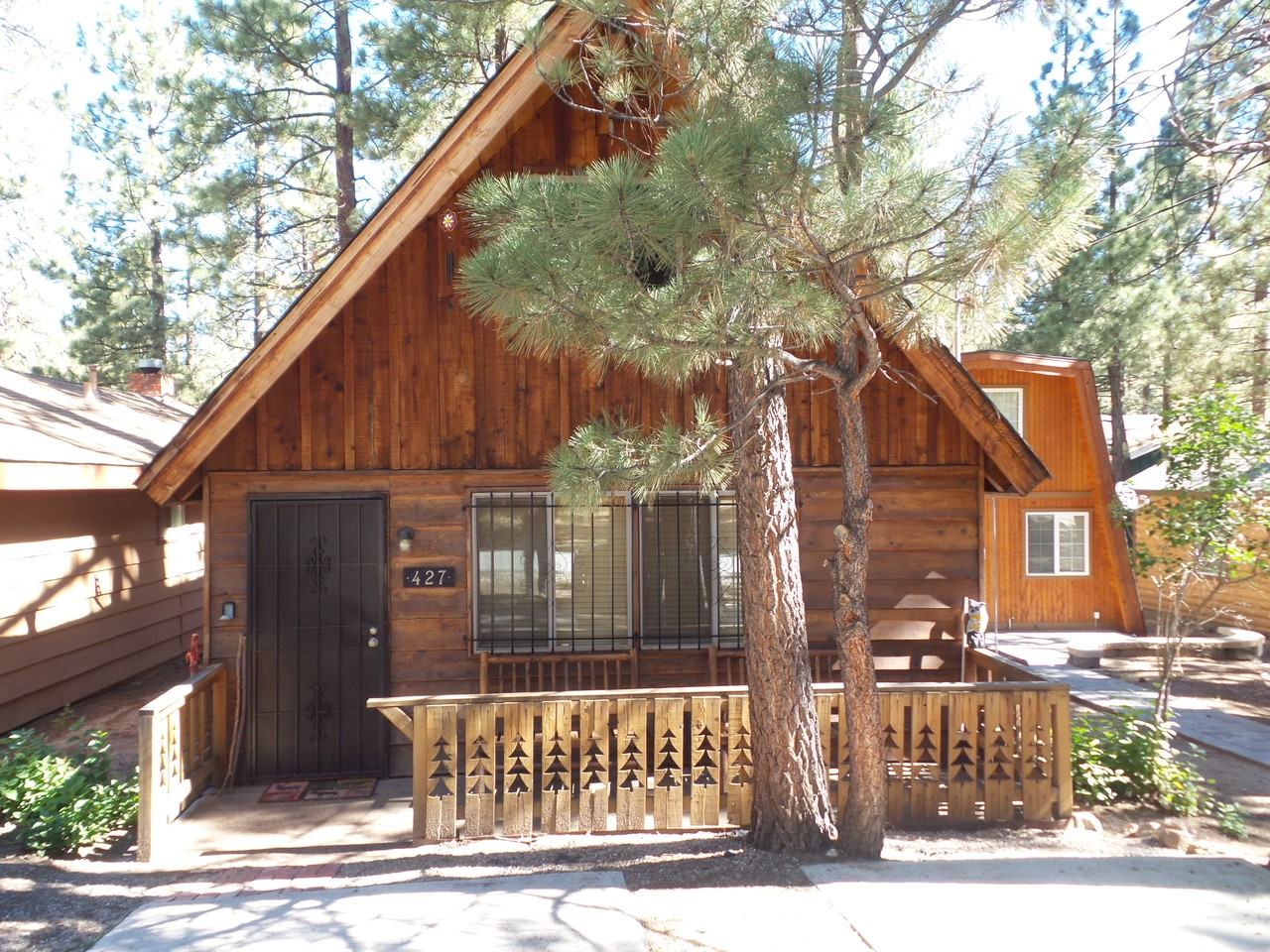 427 W Rainbow Blvd - Photo 2 of 20