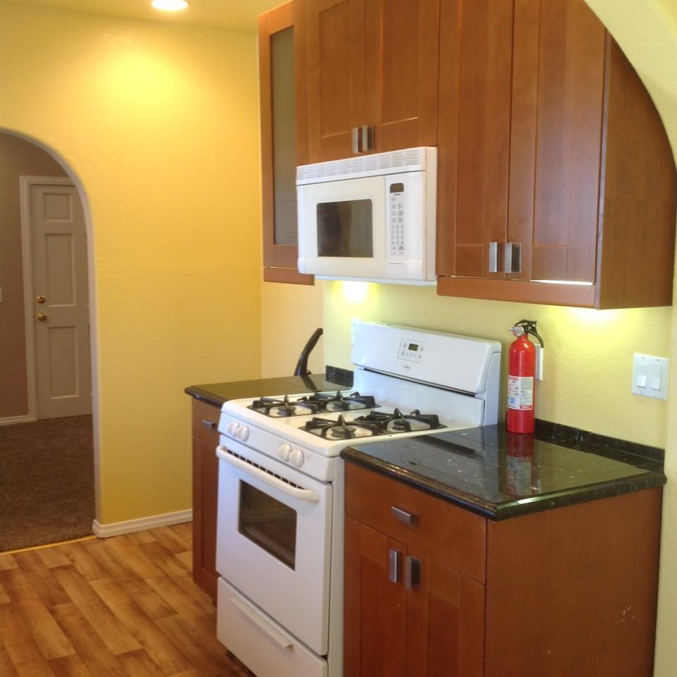 287 W Ave L - Photo 3 of 17