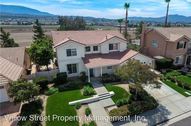 33329 Via Chapparo - Photo 3 of 17