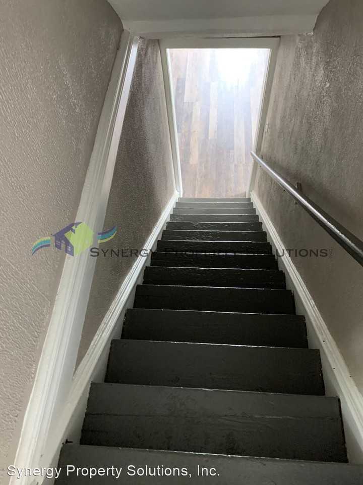 27 Oak St - Photo 2 of 22