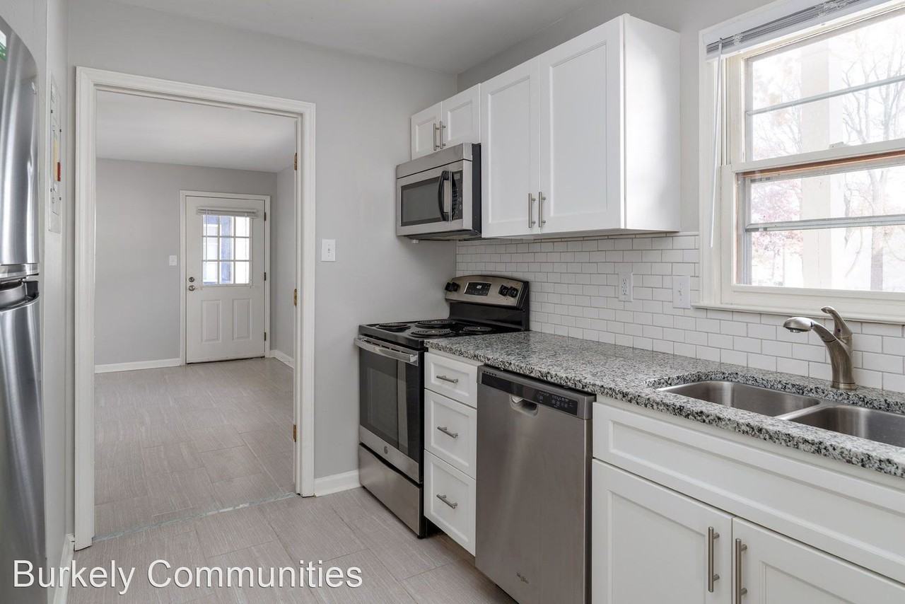 1109 Fuller Street - Photo 2 of 19