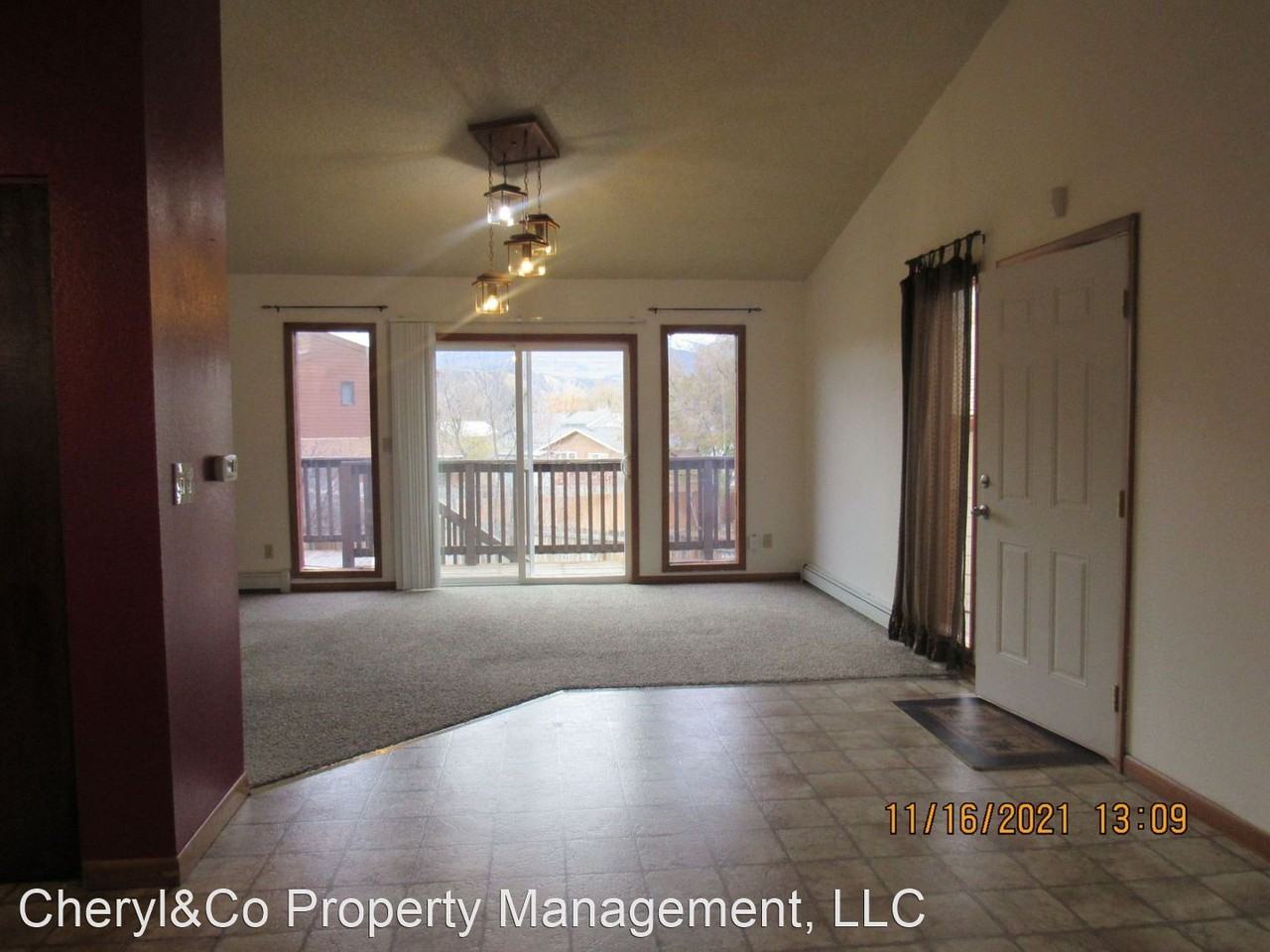 1337 E 8th St - Photo 3 of 15